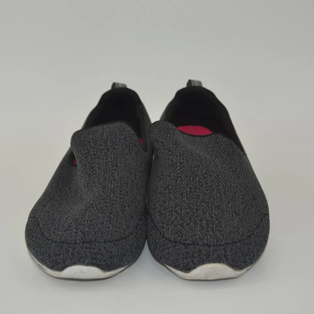 Skechers Size 6 Sneakers Fabric Comfort Size 8 Slip On - Picture 3 of 12